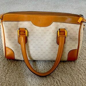 Vintage Gucci handbag.